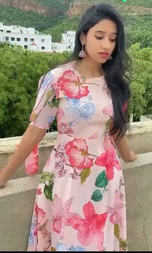  kurti pink  colour  designer kurtis in wholesale price