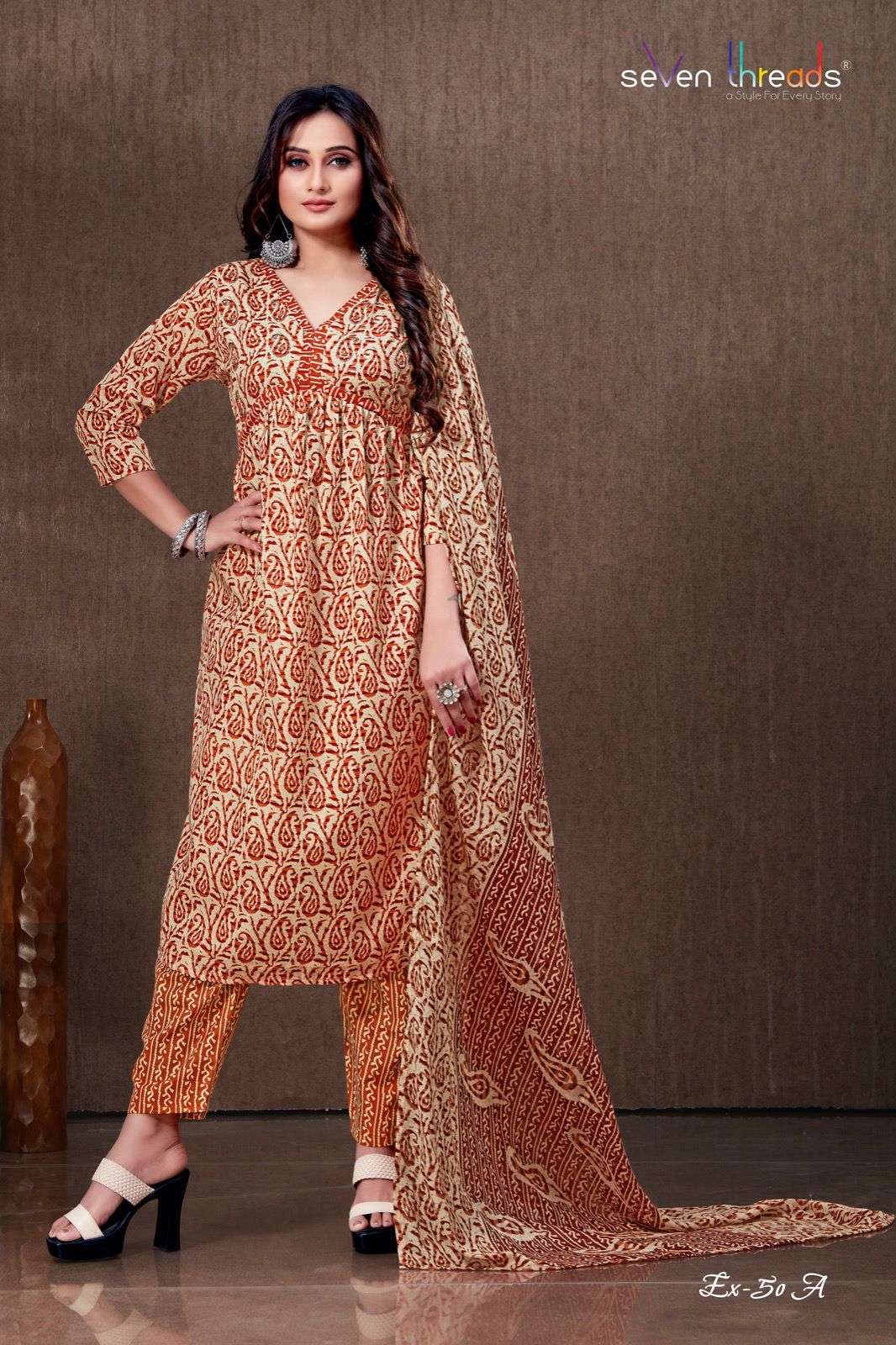 ALIA CUT PRINT KURTI WITH PRINTED PANT AND COTTON DUPATTA 