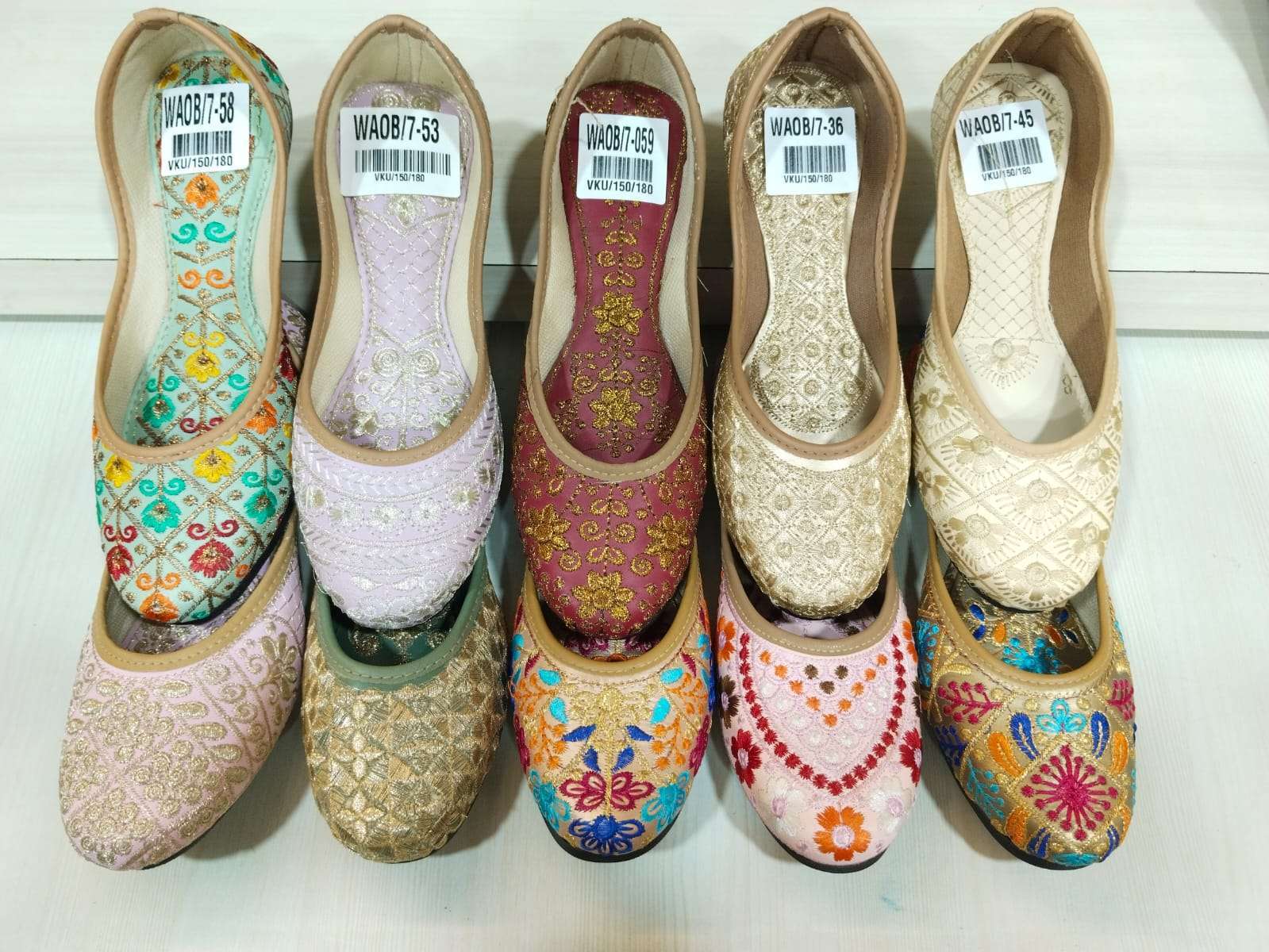 Traditional moj vol 6 embroidery Women juti Wholesale