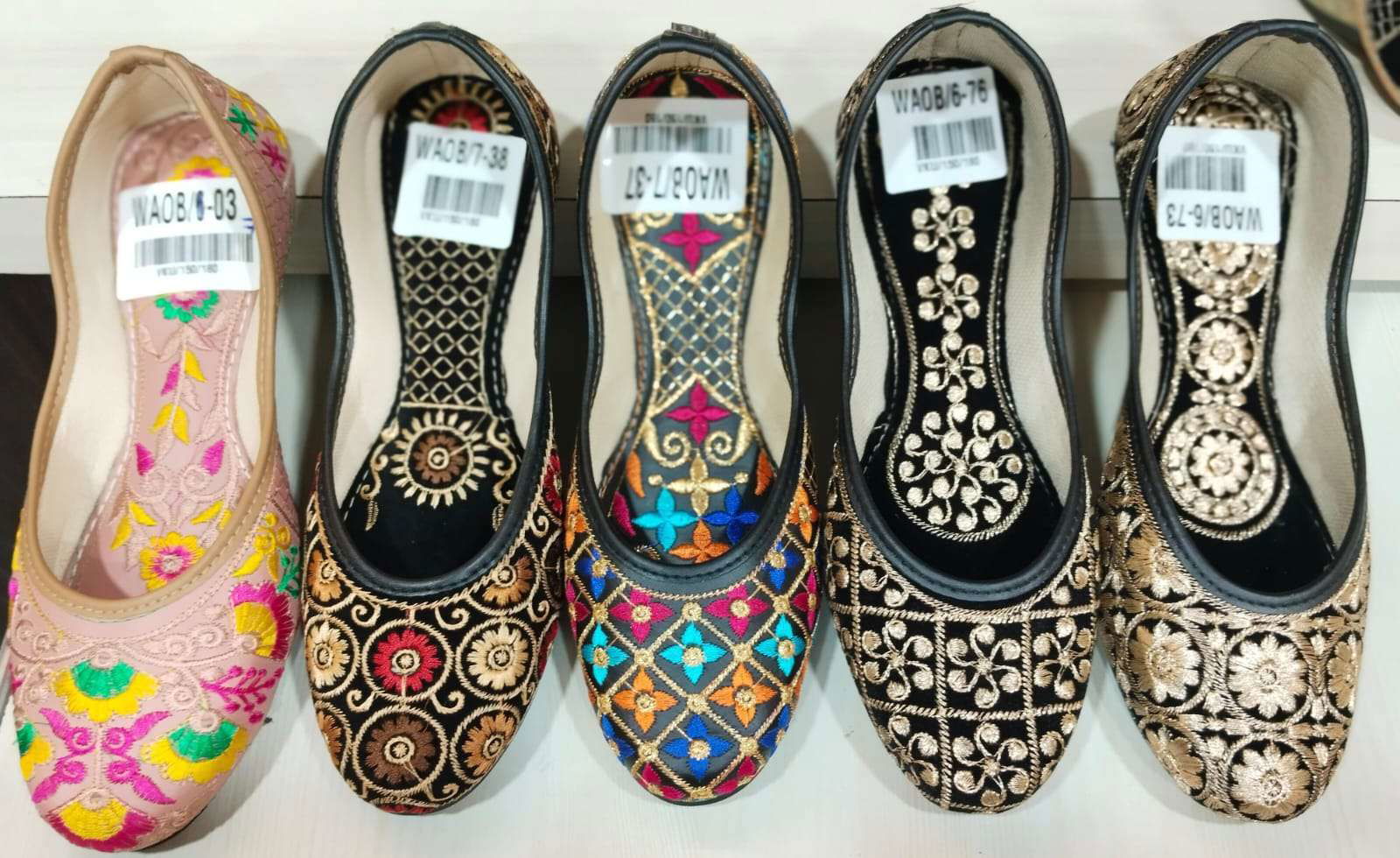 Traditional moj vol 9 embroidery Women juti Wholesale