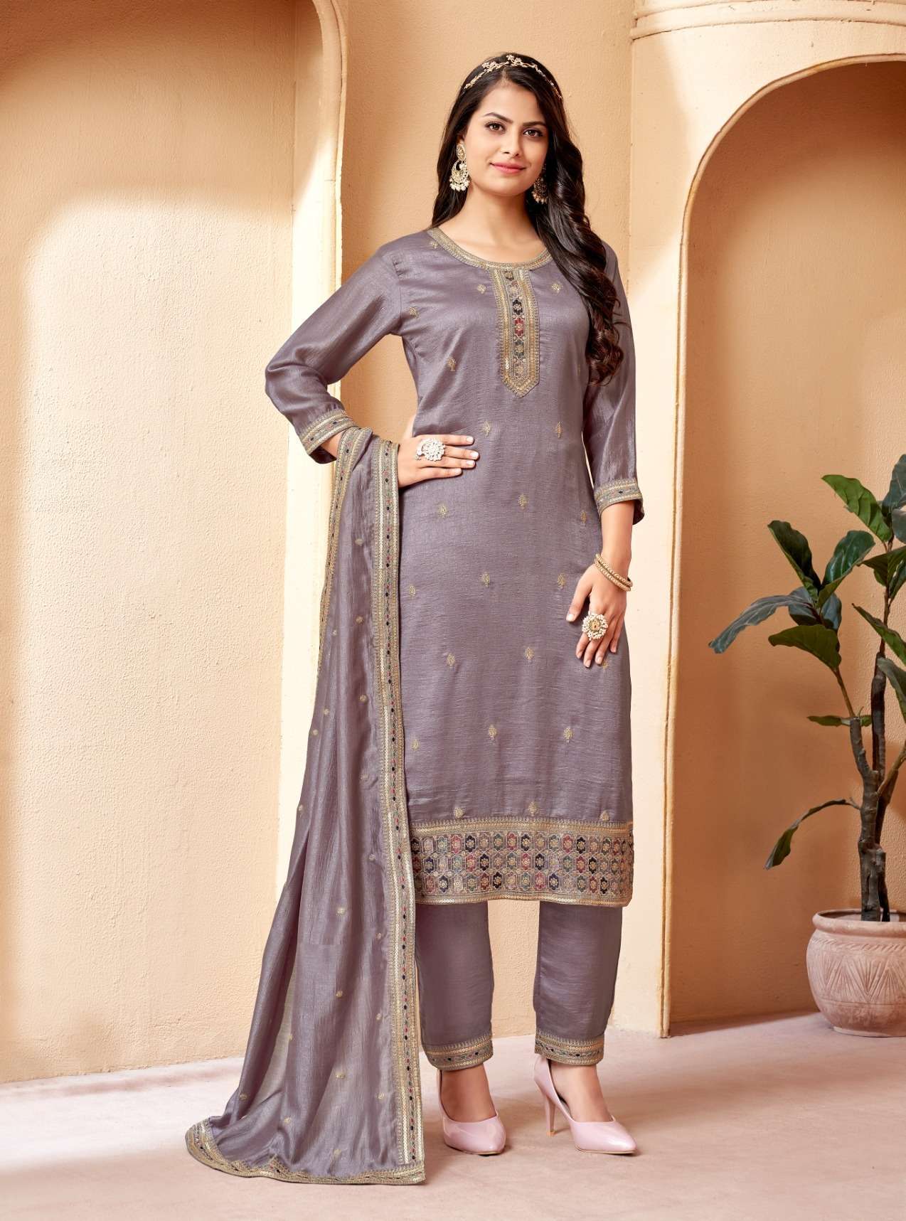 K.F SADGI KURTI PENT & DUPATTA Wholesale Casual Kurtis
