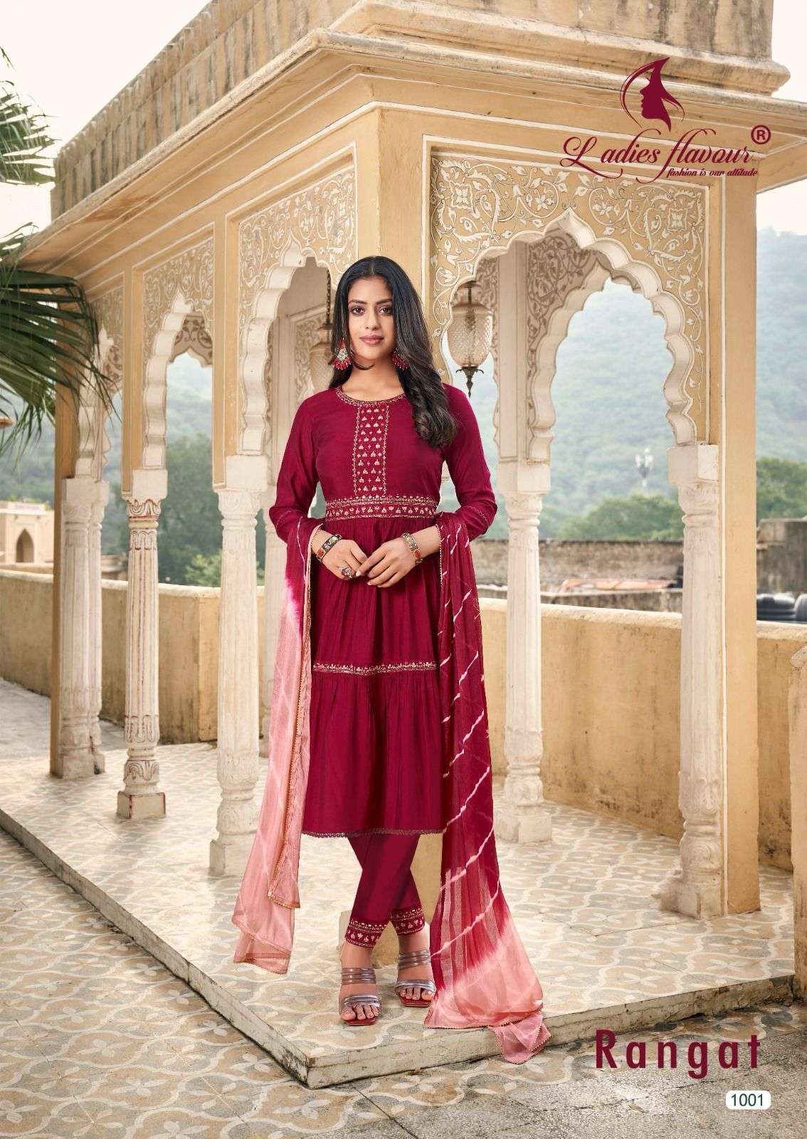 Ladies Flavour Rangat Kurti Kurti Export Houses in Delhi