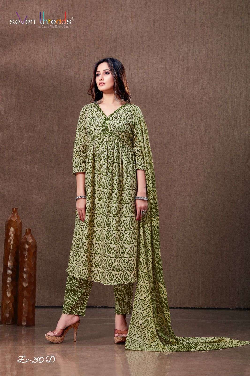 ALIA CUT PRINT KURTI WITH PRINTED PANT AND COTTON DUPATTA 