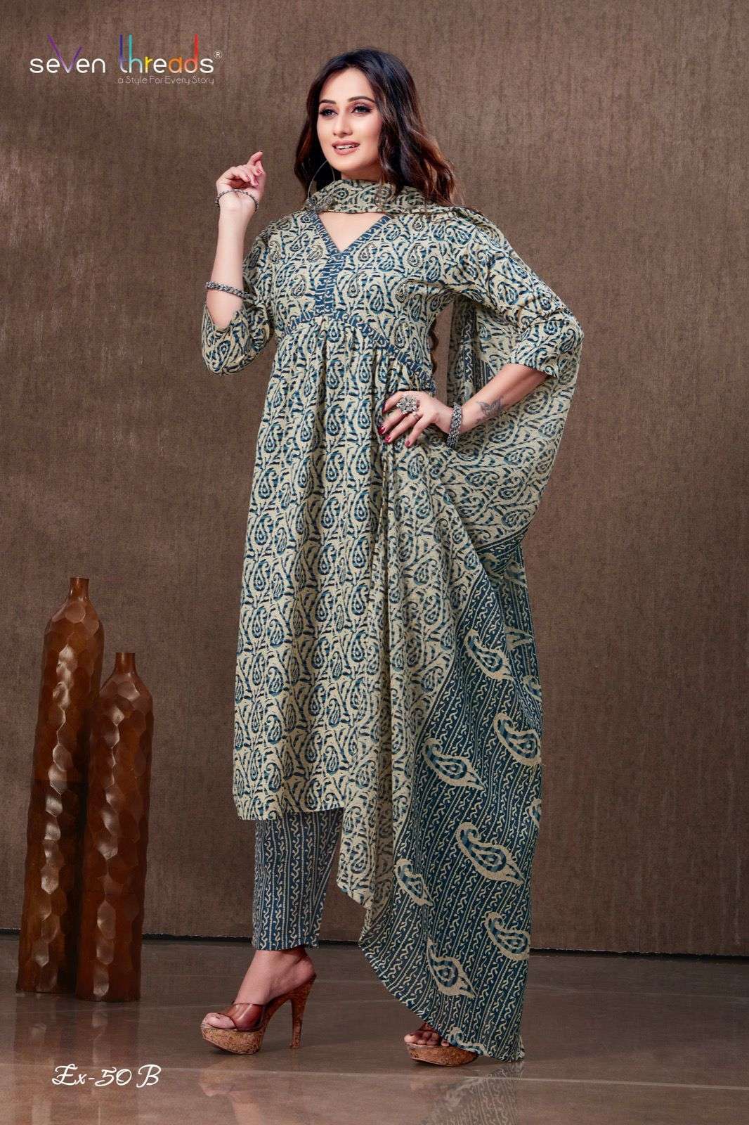 ALIA CUT PRINT KURTI WITH PRINTED PANT AND COTTON DUPATTA 