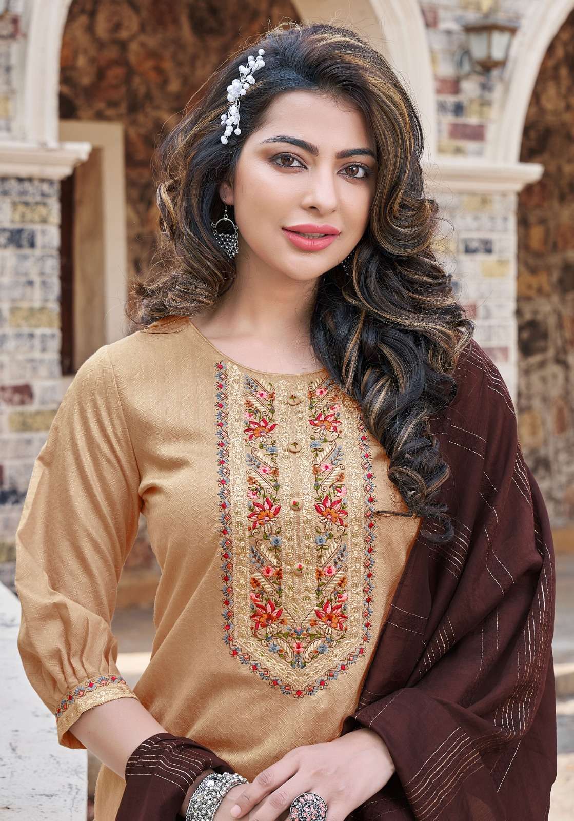 pink mirror twilight designer kurti pent duppta cataloge wholesaler
